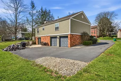 114 Rembrandt Dr, Twp of But SE, PA 16002 - Photo 25
