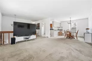 114 Rembrandt Dr, Twp of But SE, PA 16002 - Photo 7