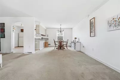 114 Rembrandt Dr, Twp of But SE, PA 16002 - Photo 9