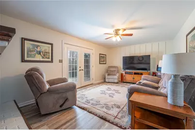 1106 Scenic Dr, Unity Township, PA 15601 - Photo 15