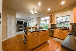 163 Valley View Dr, Rostraver, PA 15012 - Photo 27