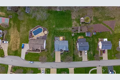 163 Valley View Dr, Rostraver, PA 15012 - Photo 47