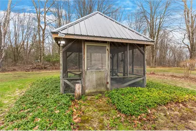 1994 Emerson Ave, Shenango, PA 16134 - Photo 15