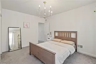 5241 Kent Wy, Pittsburgh, PA 15201 - Photo 11