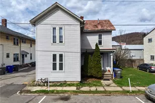 125 Jefferson St, Evans City, PA 16033 - Photo 1