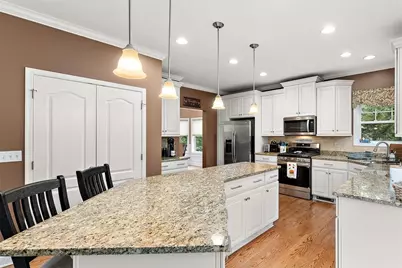 622 Flynn Drive, Robinson Twp, PA 15108 - Photo 11