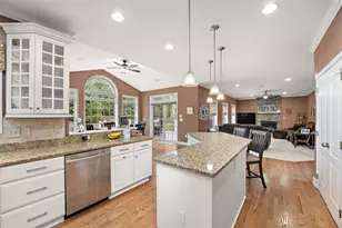 622 Flynn Dr, Robinson Twp, PA 15108 - Photo 9