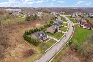 622 Flynn Dr, Robinson Twp, PA 15108 - Photo 45