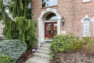 262 Hickory Heights Dr, South Fayette, PA 15017 - Photo 3