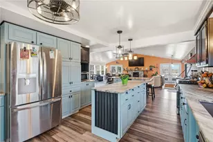 27 Bock Ln, Baden, PA 15005 - Photo 11