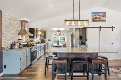 27 Bock Ln, Baden, PA 15005 - Photo 15