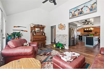 27 Bock Ln, Baden, PA 15005 - Photo 7