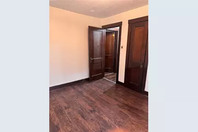 727 Maytide St, Pittsburgh, PA 15227 - Photo 9