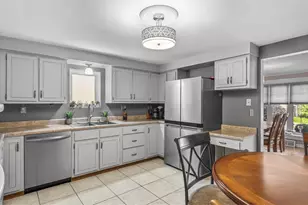 341 E McMurray Rd, Peters Township, PA 15317 - Photo 7