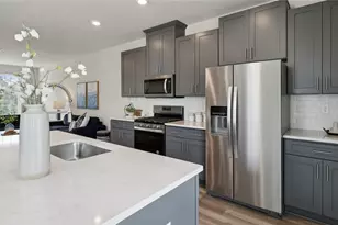 413 Harmon Ct, Pittsburgh, PA 15090 - Photo 5