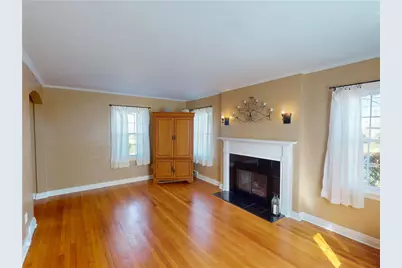 1101 S Main St, Twp of But SE, PA 16001 - Photo 7