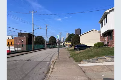 1875 Linton St, Pittsburgh, PA 15219 - Photo 3