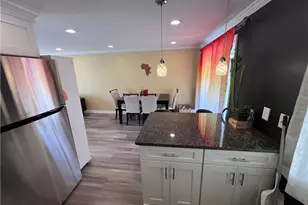 1875 Linton St, Pittsburgh, PA 15219 - Photo 13