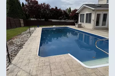 533 Austin St, Hempfield Township, PA 15601 - Photo 3