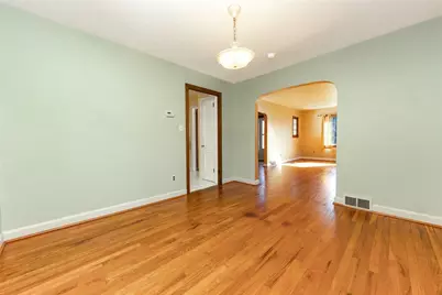 318 Garden Ave, Grove City Boro, PA 16127 - Photo 9