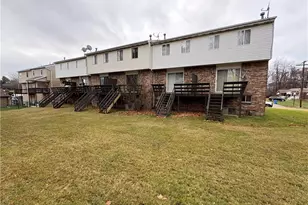 110 Yale Dr, Lower Burrell, PA 15068 - Photo 3