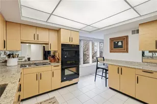 111 Grandview Ave, Pittsburgh, PA 15211 - Photo 23