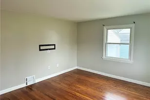 746 Castle St, New Castle, PA 16101 - Photo 11