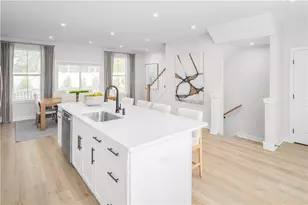 108 Scenic Ridge Dr, Robinson Twp, PA 15205 - Photo 5