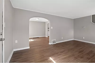 624 Elm Dr, Pittsburgh, PA 15147 - Photo 11