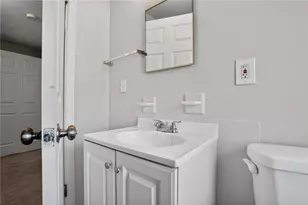 624 Elm Dr, Pittsburgh, PA 15147 - Photo 25