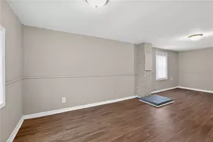 624 Elm Dr, Pittsburgh, PA 15147 - Photo 13