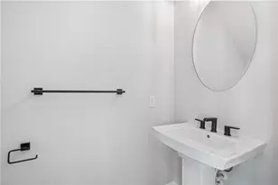 178 Breckenridge Ct, Cranberry Township, PA 16066 - Photo 9