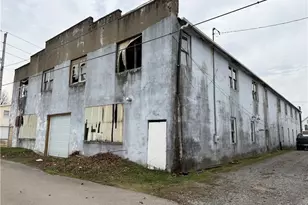 402 Main St, Masontown, PA 15417 - Photo 5