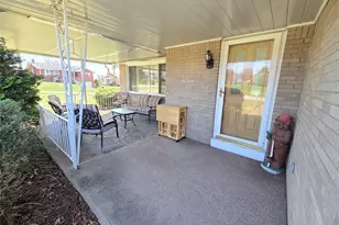 201 Highland Dr, Elizabeth Twp/Boro, PA 15037 - Photo 5