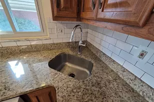 201 Highland Dr, Elizabeth Twp/Boro, PA 15037 - Photo 13