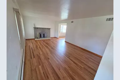 201 Highland Dr, Elizabeth Twp/Boro, PA 15037 - Photo 7