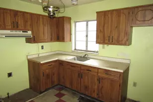 1353 Front St, Moon/Crescent Twp, PA 15046 - Photo 11