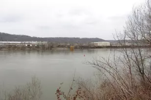 1353 Front St, Moon/Crescent Twp, PA 15046 - Photo 5