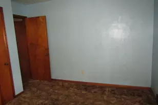 1353 Front St, Moon/Crescent Twp, PA 15046 - Photo 17