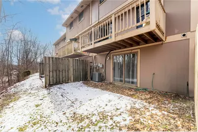 3106 Laurel Ridge Cir, Bridgeville, PA 15017 - Photo 3