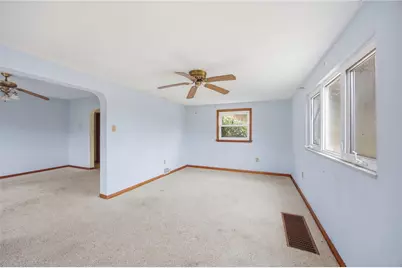 105 Pine St, Trafford, PA 15085 - Photo 9