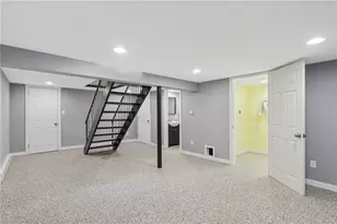 723 Elwell Ave, West Mifflin, PA 15122 - Photo 13