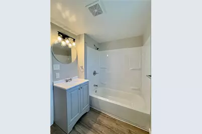 100 Knoll Ave, Ellwood City, PA 16117 - Photo 17