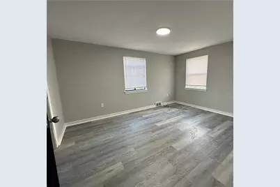 646 Tarragonna St, Pittsburgh, PA 15210 - Photo 7