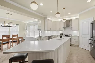 2601 Syracuse Ct, Pittsburgh, PA 15143 - Photo 5