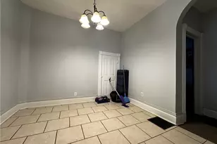 305 E Lincoln Ave, New Castle, PA 16101 - Photo 5