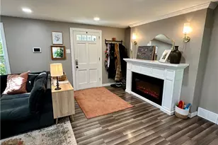 452 Woodland Rd, Ross Twp, PA 15237 - Photo 9