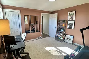 452 Woodland Rd, Ross Twp, PA 15237 - Photo 17