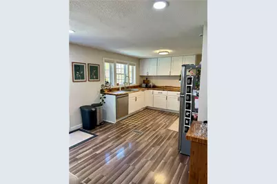 452 Woodland Rd, Ross Twp, PA 15237 - Photo 13