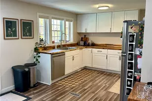 452 Woodland Rd, Ross Twp, PA 15237 - Photo 13